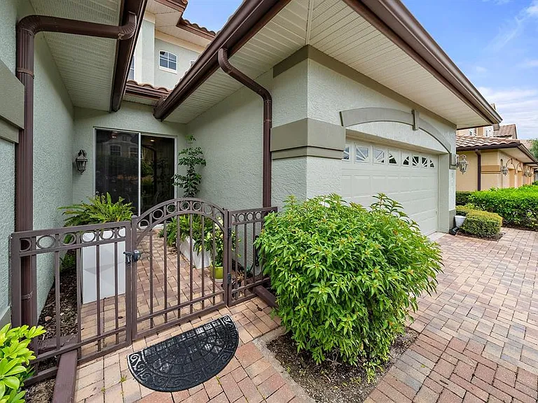 8406 Miramar Way #8406 — Photo 3