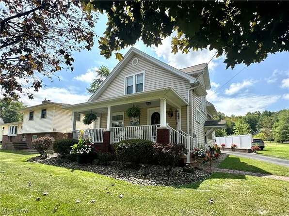 1602 Salt Springs Rd, Mineral Ridge, OH 44440