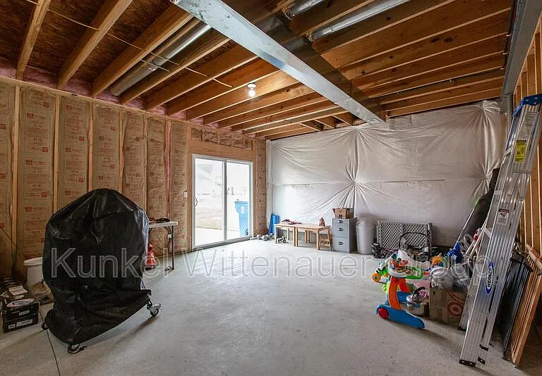 2724 Ambridge Dr — Photo 42