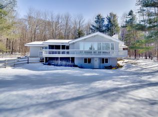 137 Whitman Rd, Hancock, MA 01237