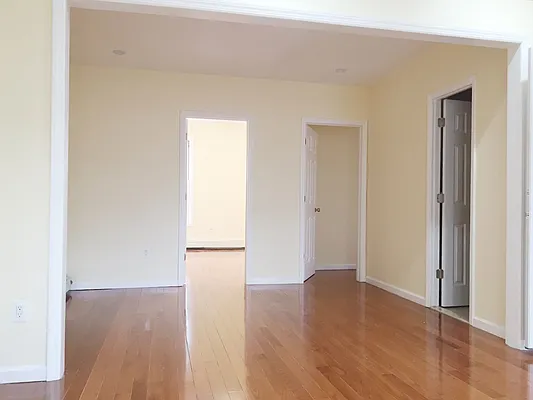 Rented by In Haus LLC | media 23