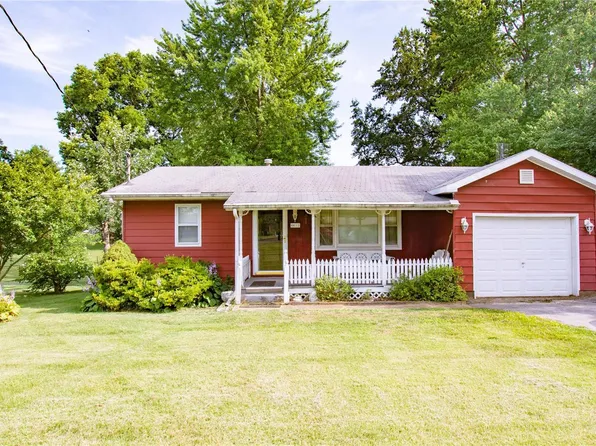 4612 Wood Rd, Bethalto, IL 62010