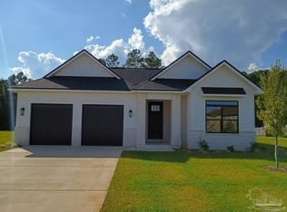 5704 Highland Lake Dr, Milton, FL 32583