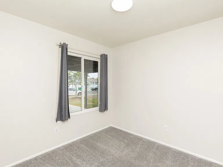 11355 Camarosa Cir — Photo 19