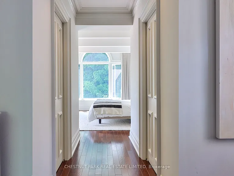 21 Douglas Cres — Photo 18