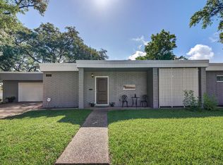 9902 Ney St, Houston, TX 77034