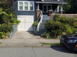 6826 15th Ave NE #A, Seattle, WA 98115