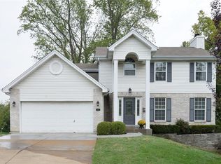 517 Nirk Ave, Saint Louis, MO 63122