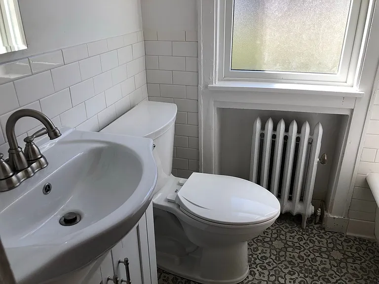 170 Summit Ave — Photo 3