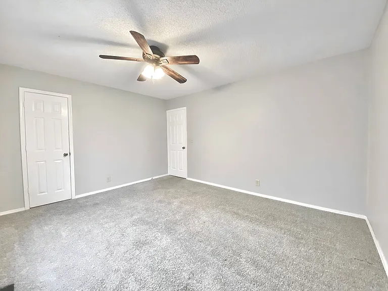 6367 S 29th West Pl — Photo 18