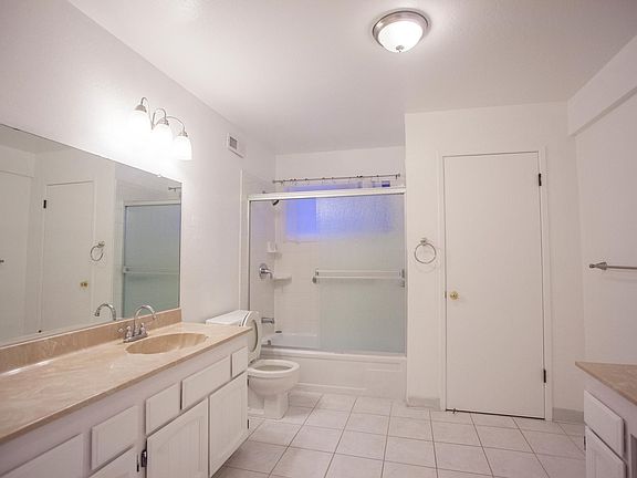 3rd image of 583 Alvarado St #583A