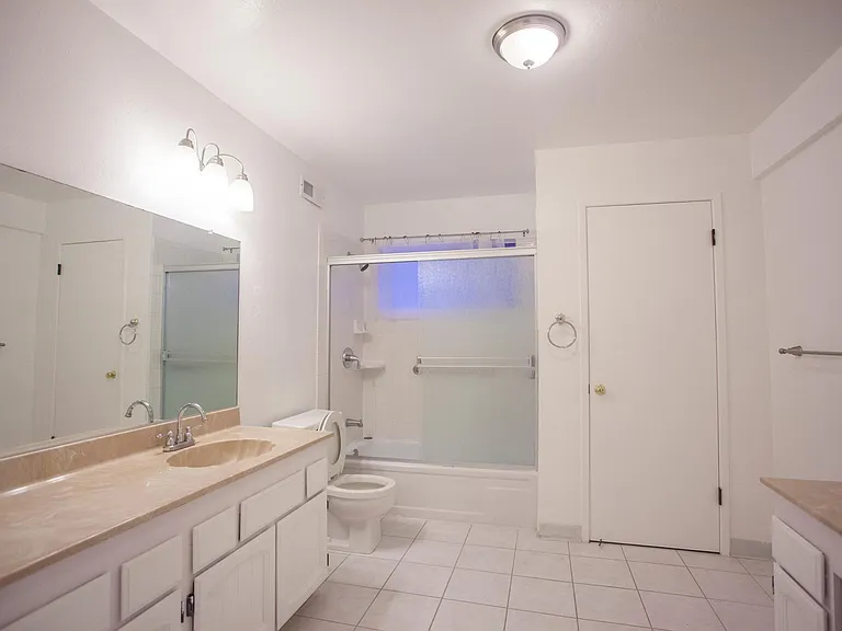 583 Alvarado St #583A — Photo 3