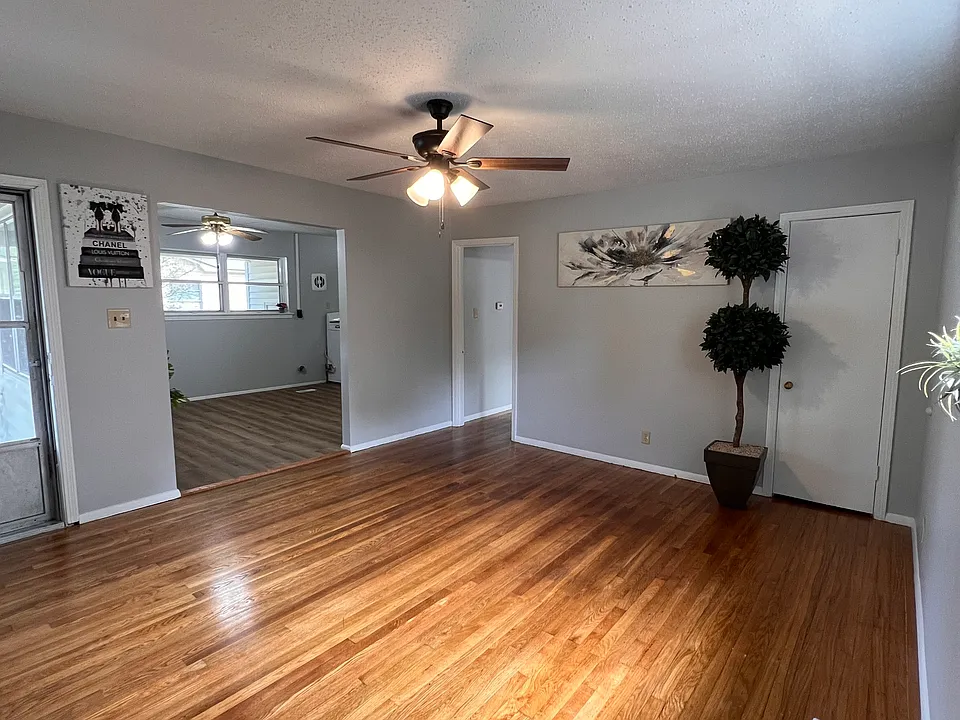 17 N Haley St #3