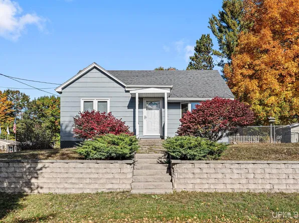 130 N Birch St, Gwinn, MI 49841