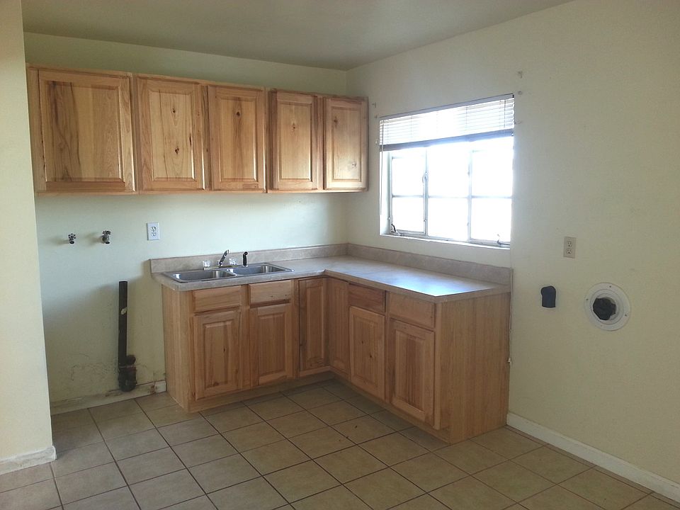 Kitchen - 1