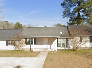 403 Boss St #B, Claxton, GA 30417