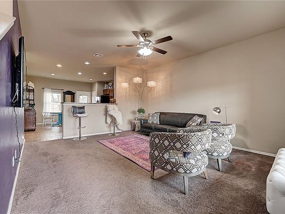 3rd image of 2721 Demotte Dr