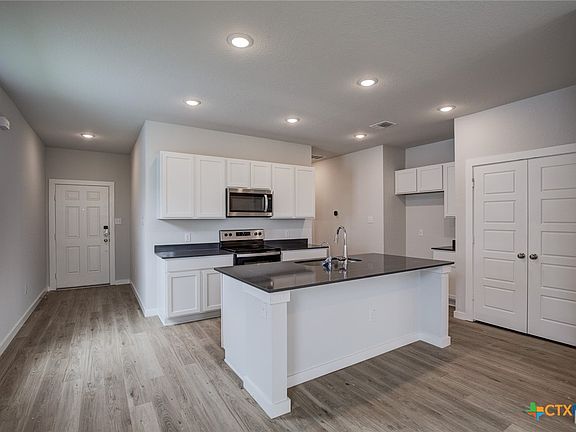 3rd image of 1431 Prynne St
