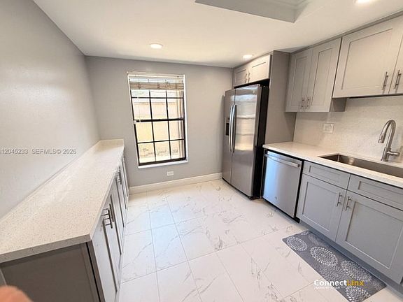 4th image of 7361 SW 26th Ct