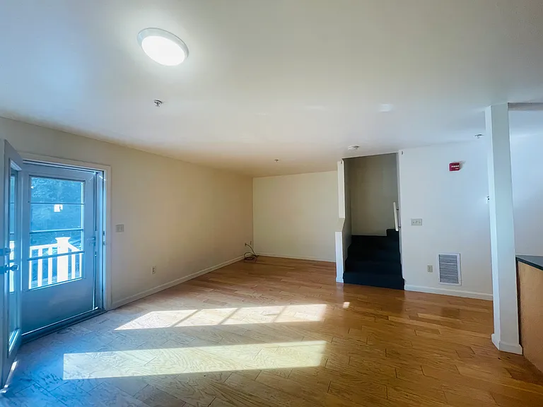 34 Raymond St #A — Photo 5