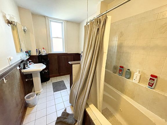 3rd image of 37 Hillside St #4
