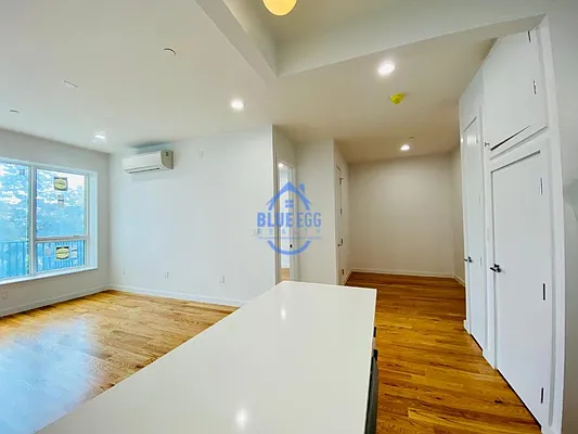 Rented by Blue Egg Realty Corp | media 12