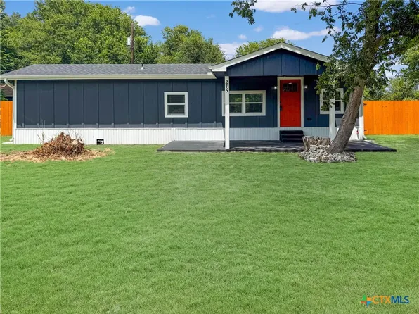 215 E Valley Rd, Harker Heights, TX 76548