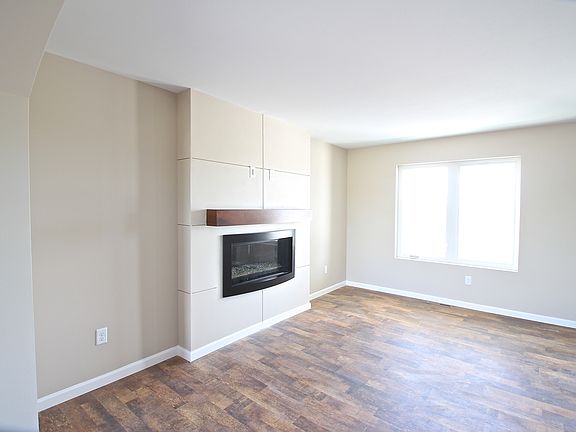 4th image of 7442 Eagle Pointe Dr S