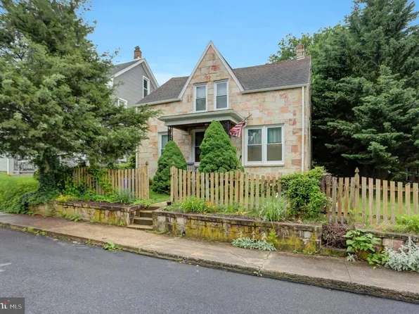 316 Fort St, Shippensburg, PA 17257