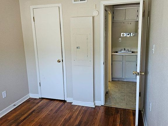 4th image of 8936 Commercial Blvd APT 1