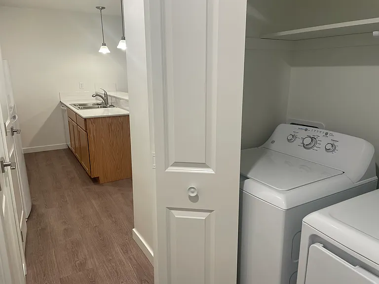609 N Water St #103 — Photo 9