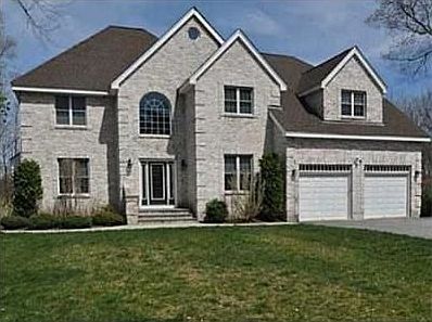 1st image of 13 Aurora Dr