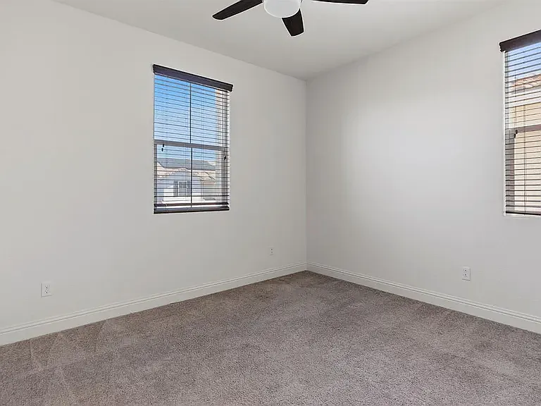 520 E Albertina Ave — Photo 25