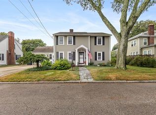 21 Woburn Rd, Rumford, RI 02916