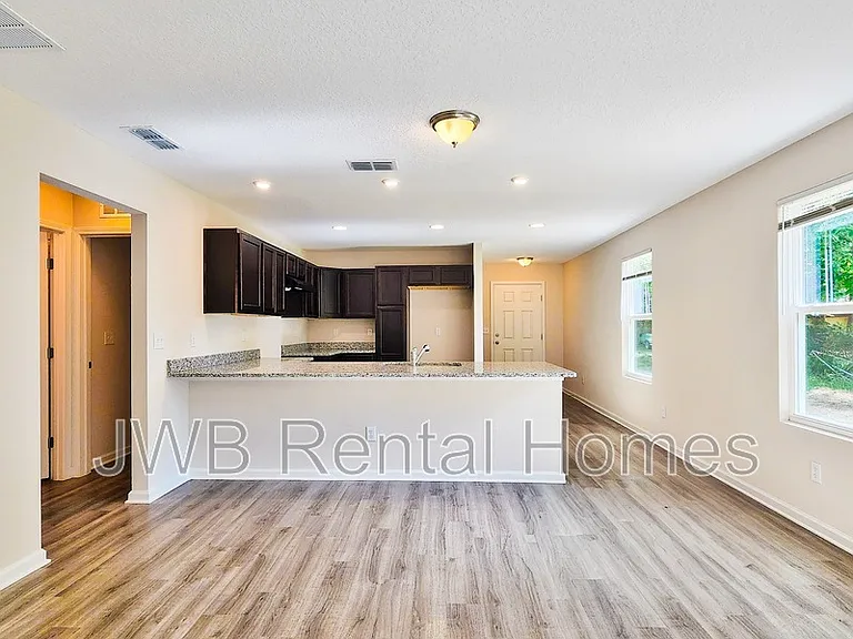 7716 Dandy Ave — Photo 4