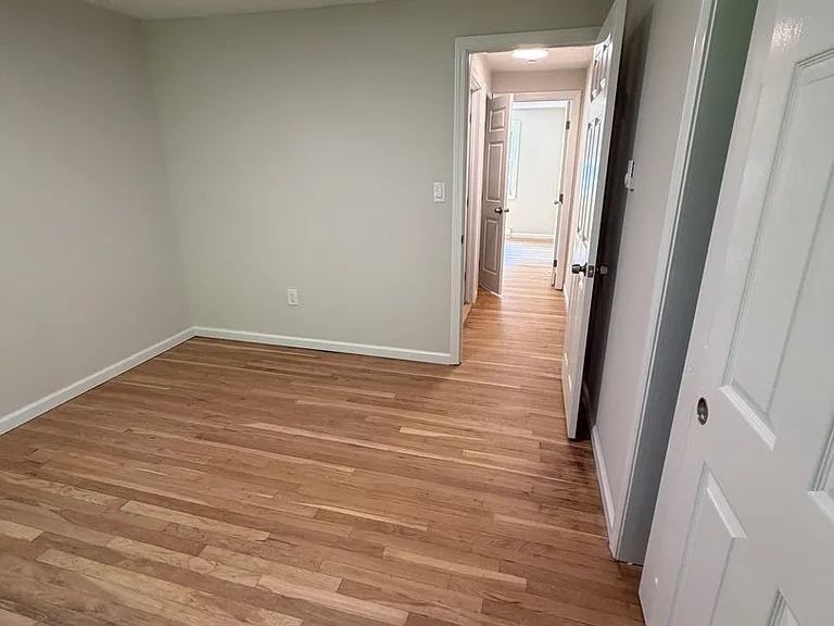 40-44 W Main St — Photo 14