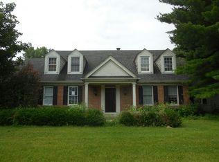 31W221 Prairie Ln, Wayne, IL 60184