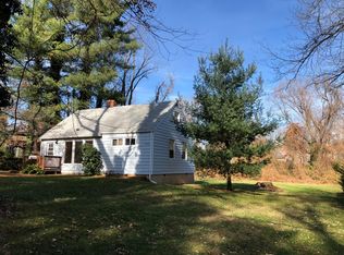 6708 Kerns Rd, Falls Church, VA 22042