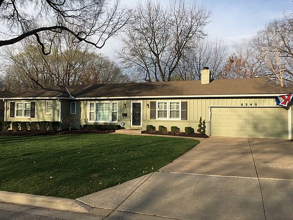 Front of house/landscaping