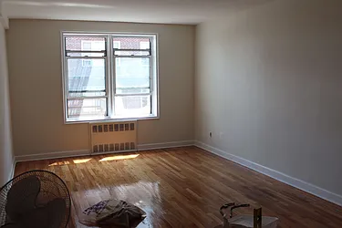 Rented by Johanna Vasiliadis, LREB