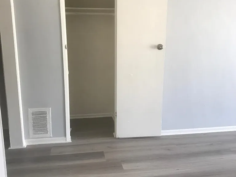 327 S Alexandria Ave #21B — Photo 6