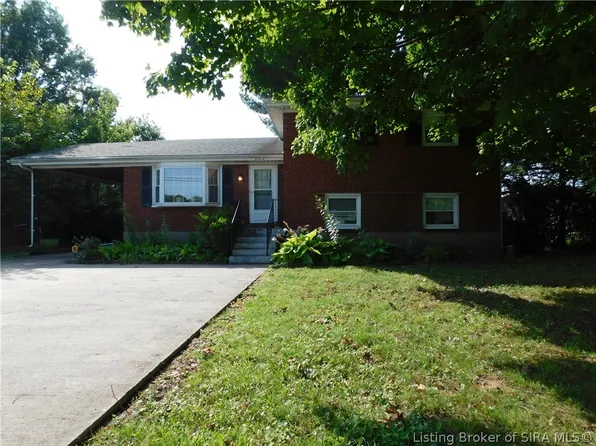3132 Middle Road, Jeffersonville, IN 47130