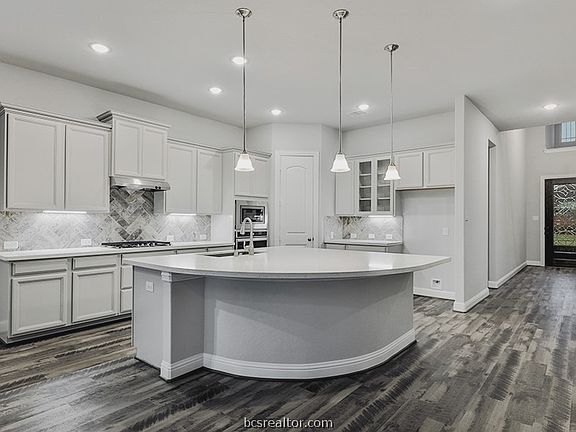 3rd image of 2500 Bramber Dr