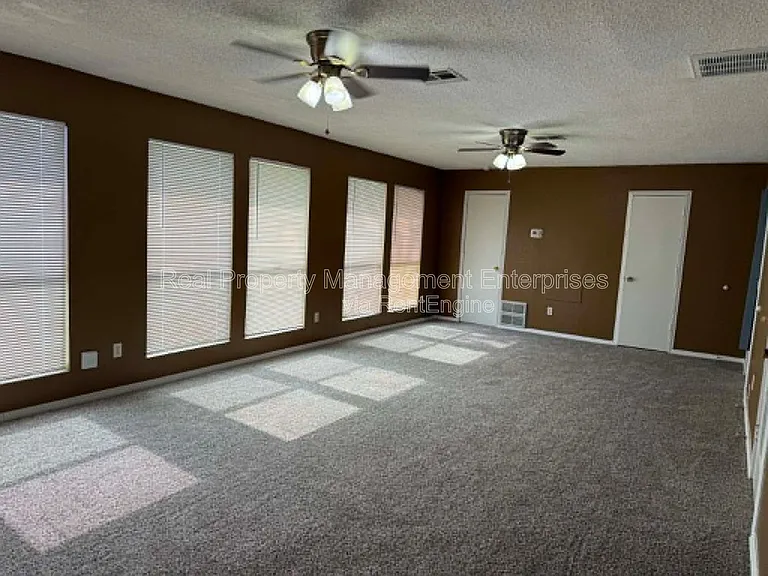 12400 Eric Field Pl — Photo 16