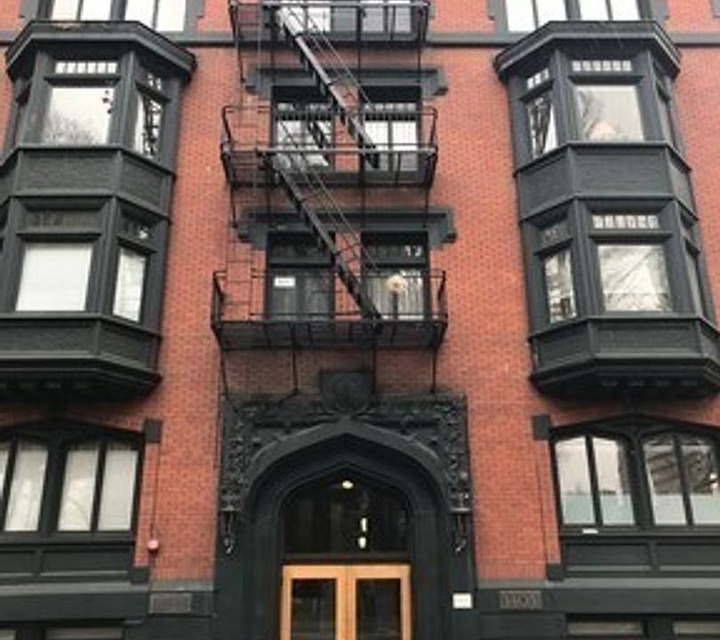 1st image of 1405 SW Park Ave #10189090