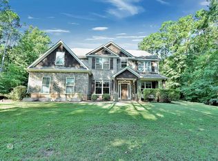 28 Edgewater Ct, Hamilton, GA 31811