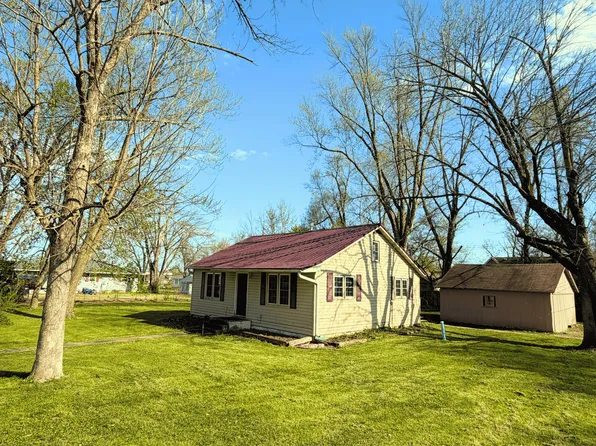 302 Prairie St, Auxvasse, MO 65231
