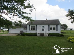 1039 W Morocco Rd, Temperance, MI 48182