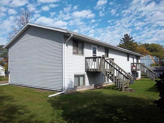 small deck and nice yard