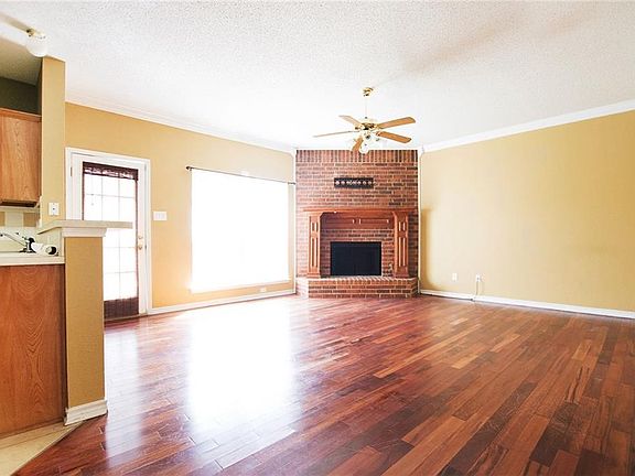 3rd image of 1538 Aberdeen Dr